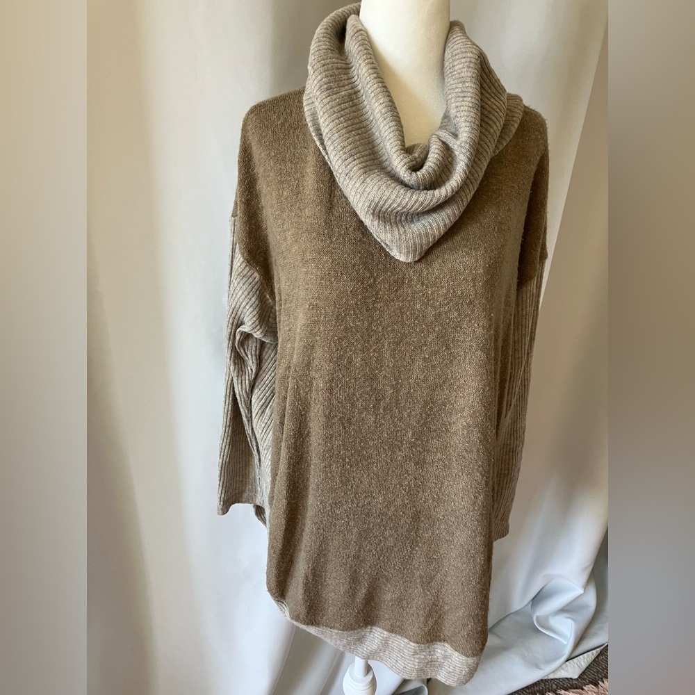 A'Reve Tan and Light Brown Tunic Sweater ~Medium